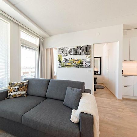 Penthouse In Oulu Apartment Bagian luar foto