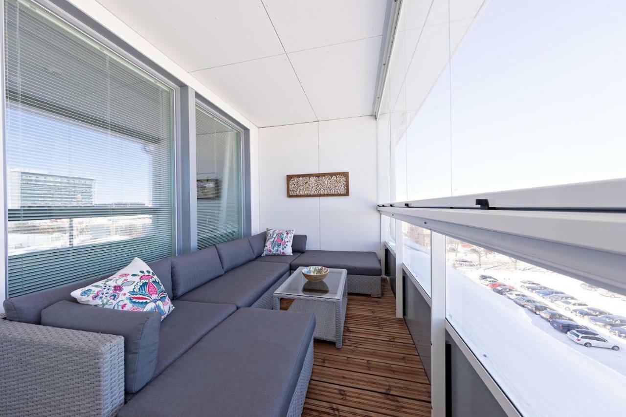 Penthouse In Oulu Apartment Bagian luar foto
